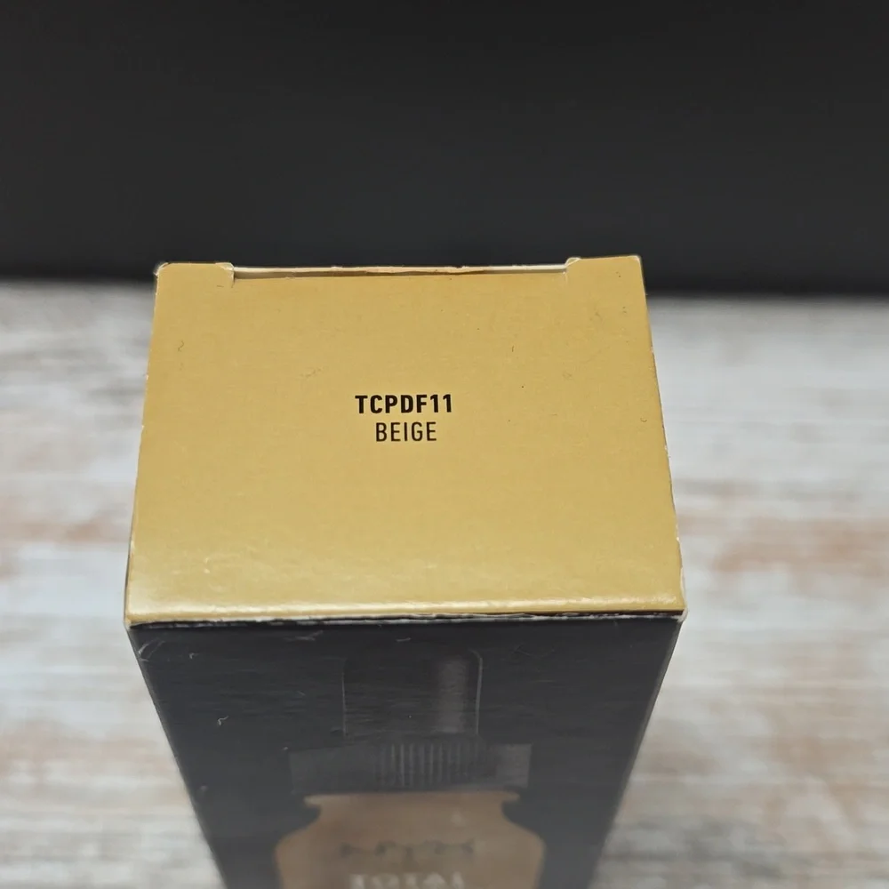 NYX Total Control Pro Foundation - Beige